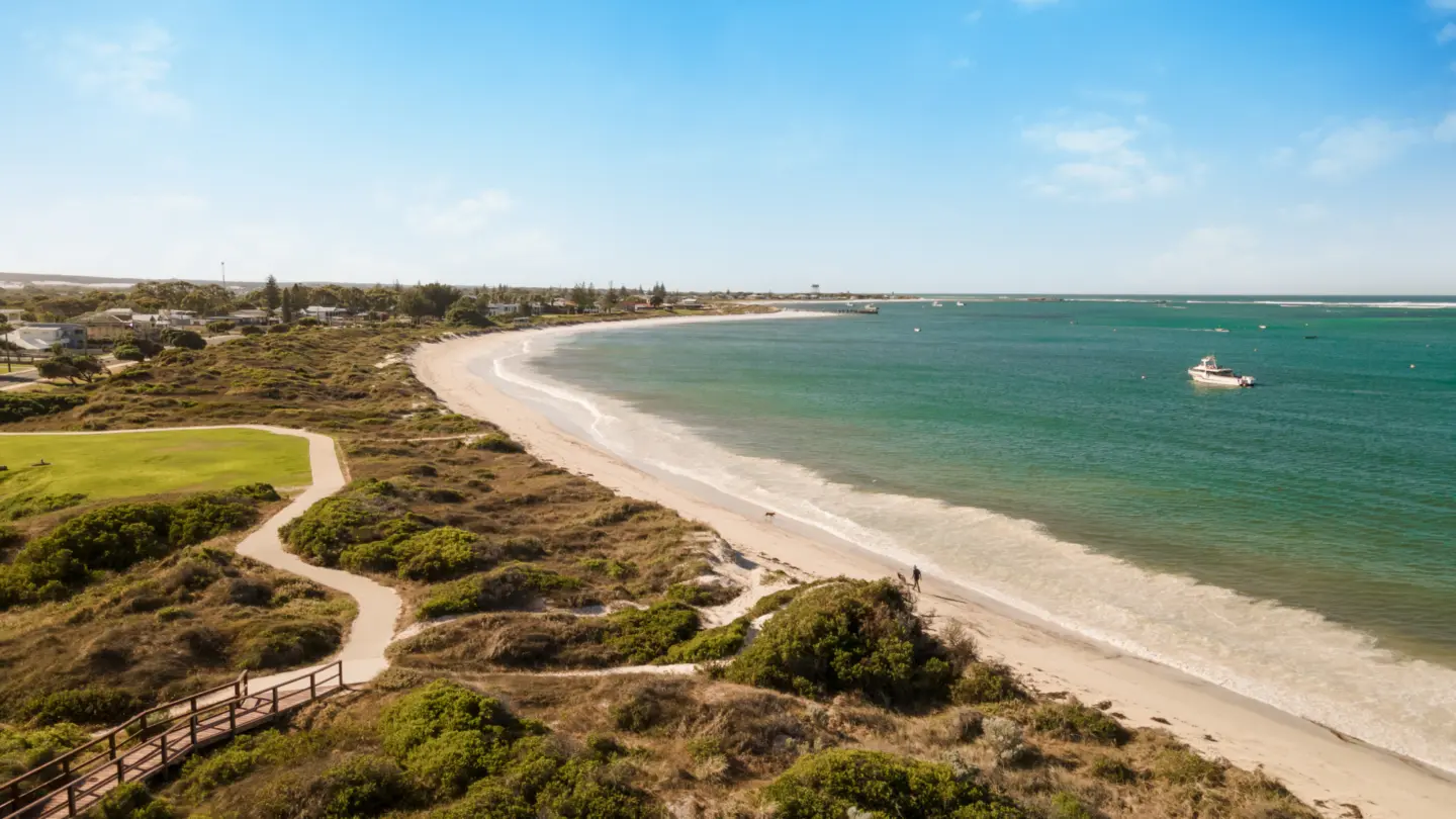 Tasman Holiday Parks Ledge Point nearby beach access